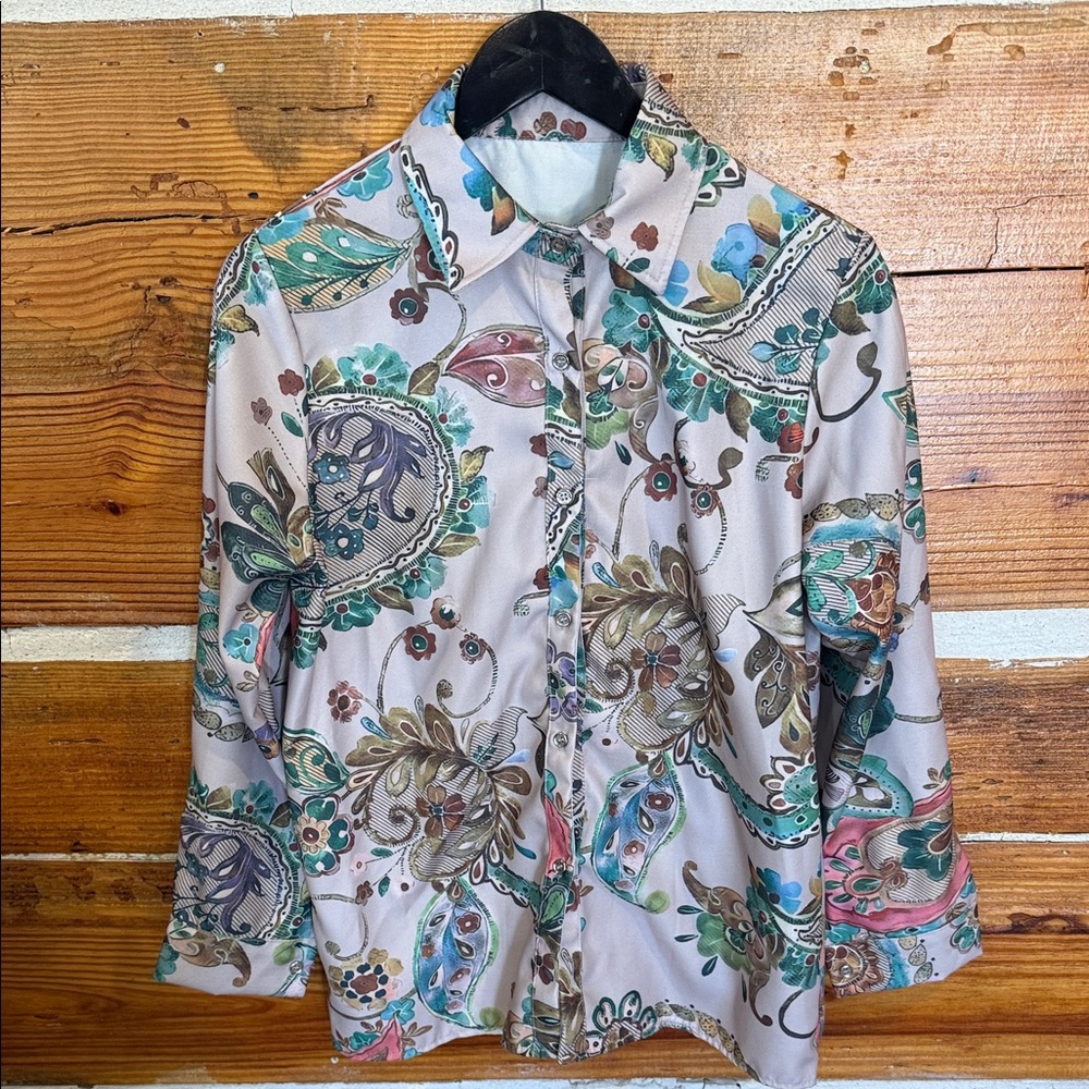 Womens Button-Down Paisley Print Shirt in Cream and Teal